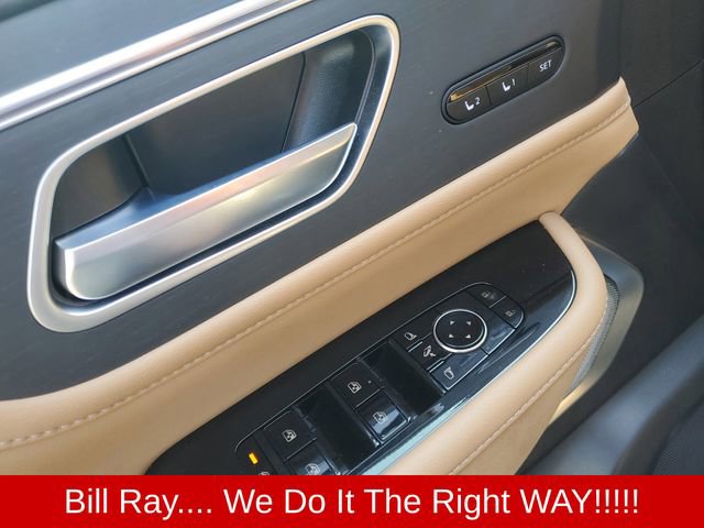 Used 2025 INFINITI QX80 Sensory image 14