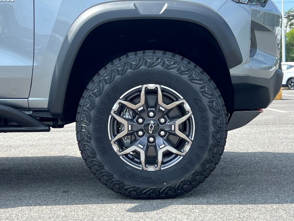 New 2026 Chevrolet Colorado ZR2 w/ Technology Package image 8