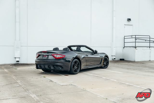 Used 2017 Maserati GranTurismo MC RWD image 21