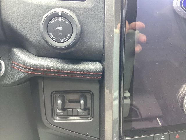Used 2024 Ford Expedition Max Limited AWD/4WD image 33
