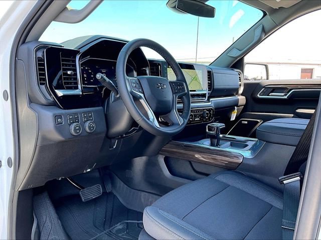 New 2026 Chevrolet Silverado 1500 RST w/ Dark Appearance Package AWD/4WD image 8