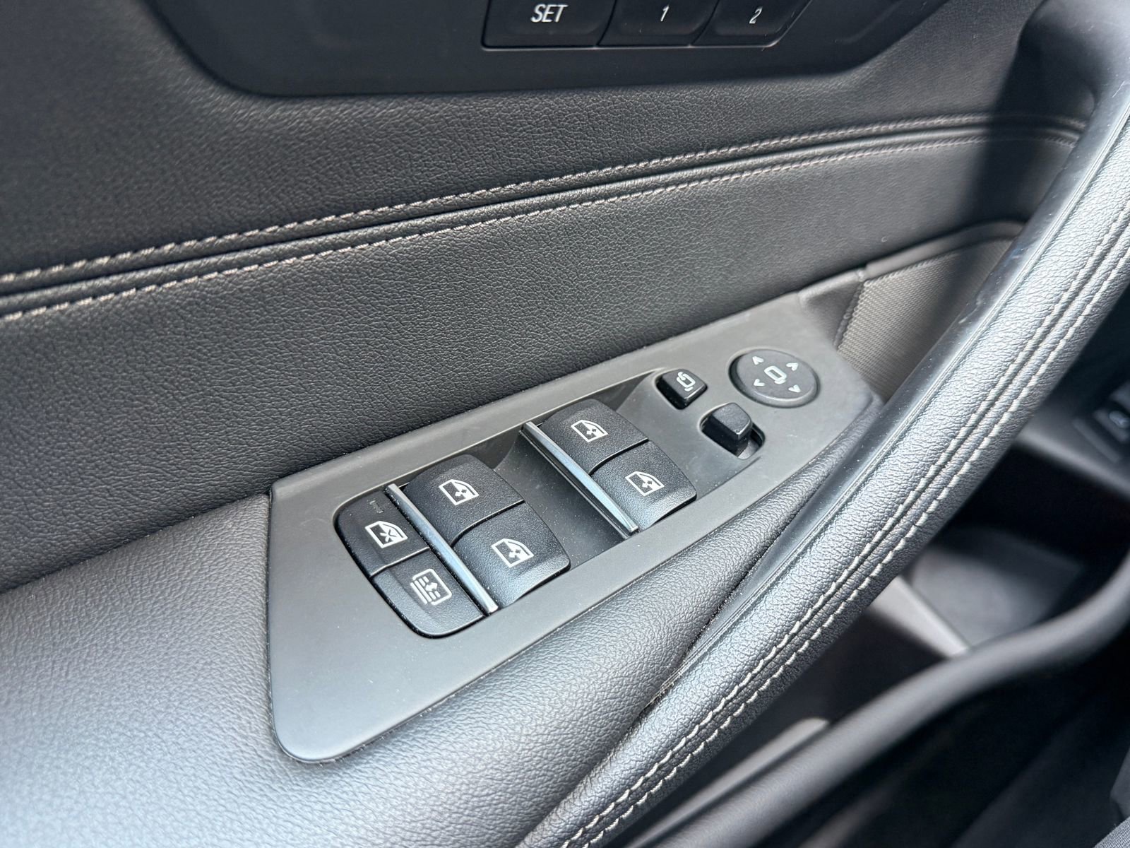 Certified 2023 BMW 530i w/ Premium Package image 21