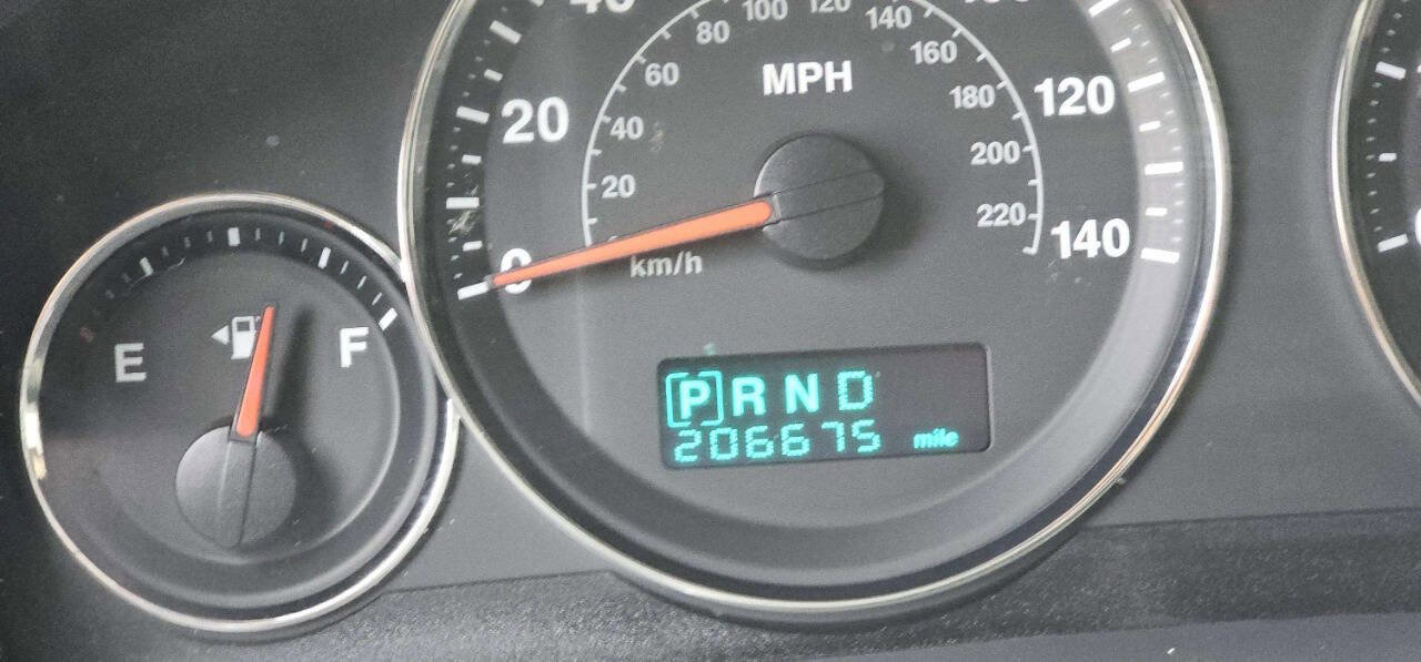 Used 2007 Jeep Grand Cherokee Laredo w/ Cargo Convenience Group image 9