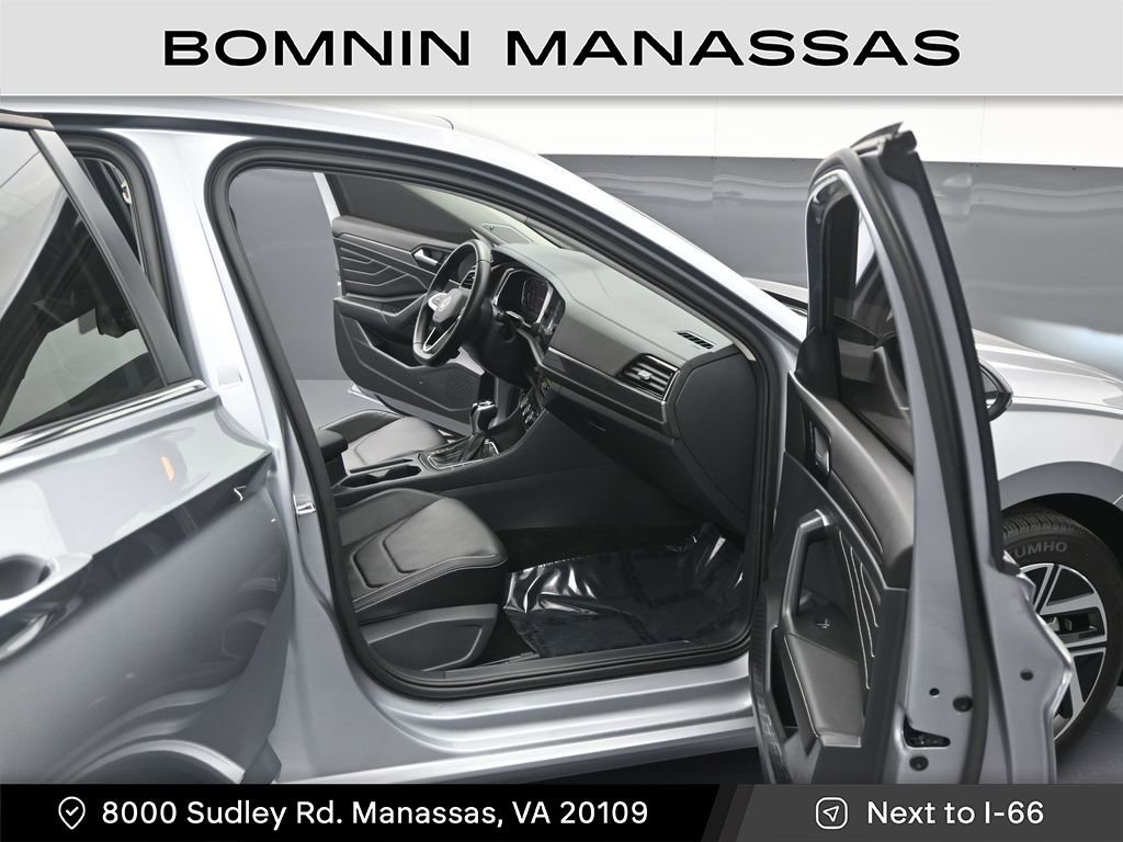 Used 2023 Volkswagen Jetta SEL image 10