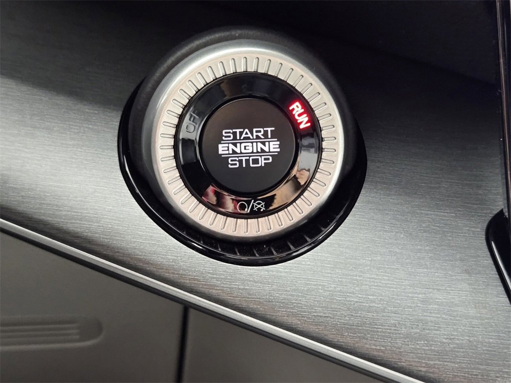 New 2025 Jeep Wagoneer L Series II image 26