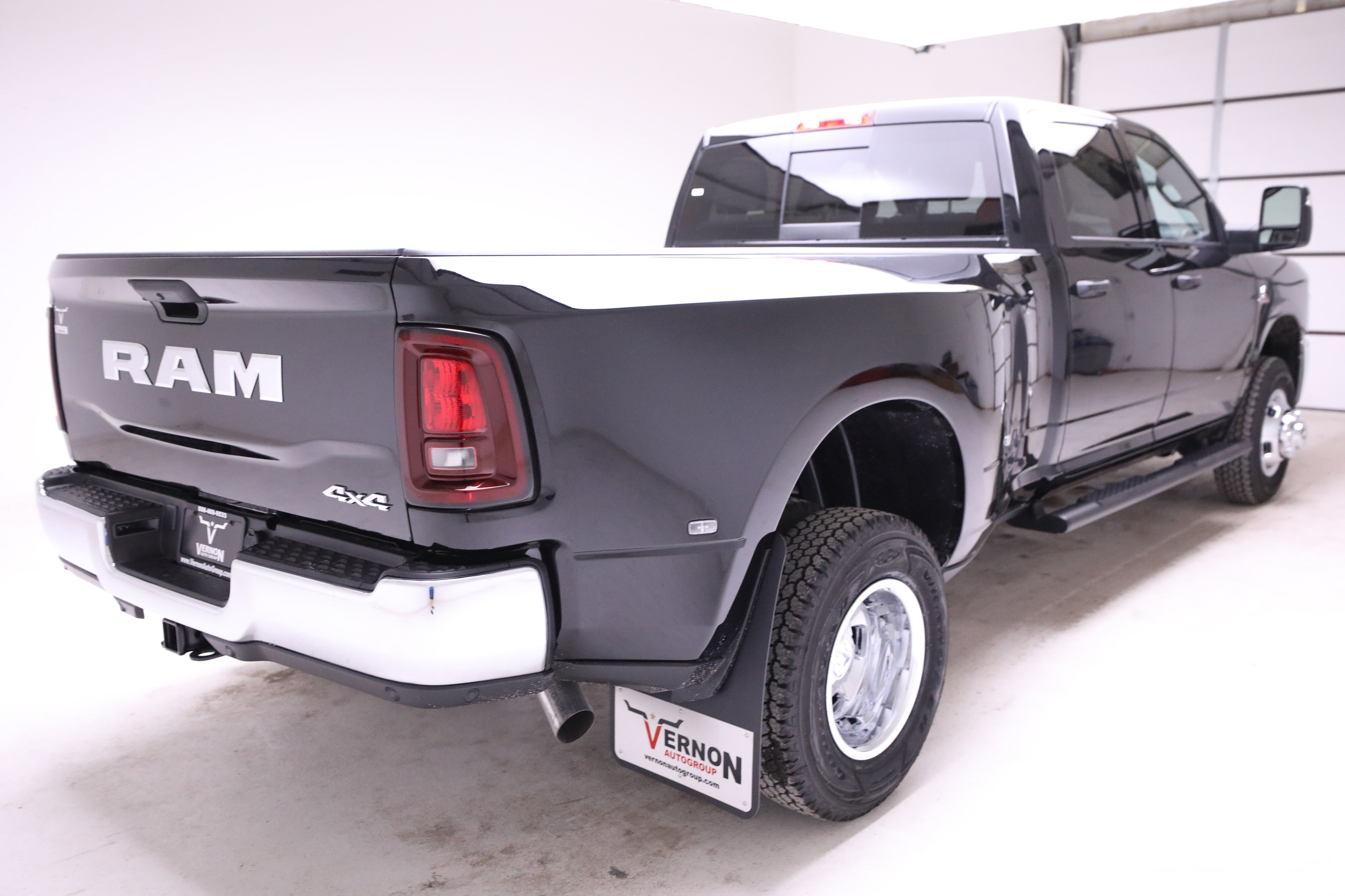 New 2026 RAM 3500 Tradesman AWD/4WD image 5