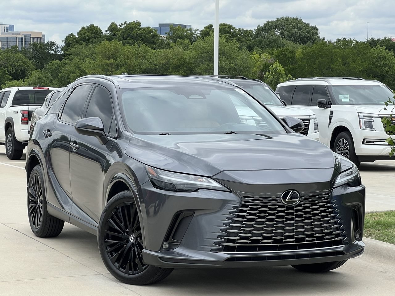 Used 2024 Lexus RX 350 w/ Technology Package AWD/4WD image 2