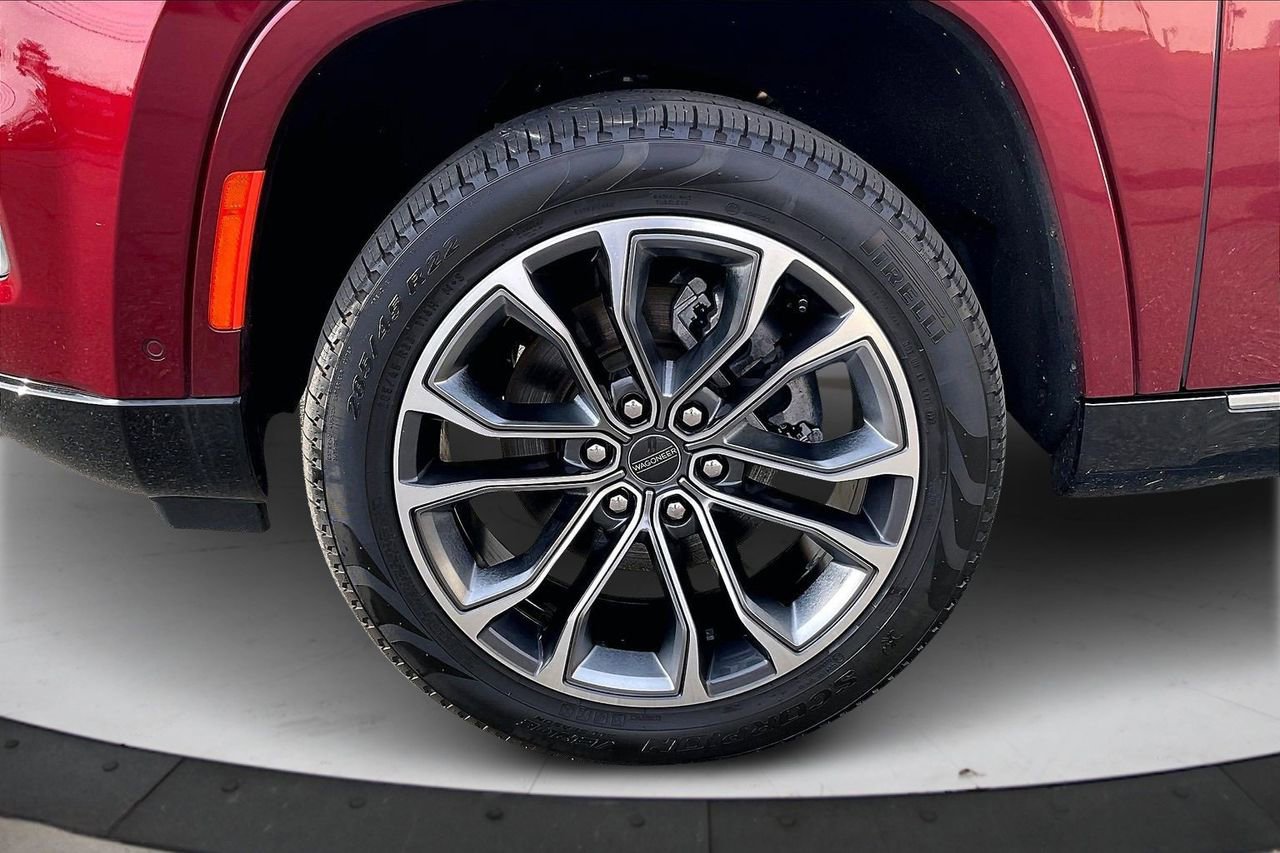 Used 2024 Jeep Grand Wagoneer Series III w/ HD Trailer Tow Package image 36