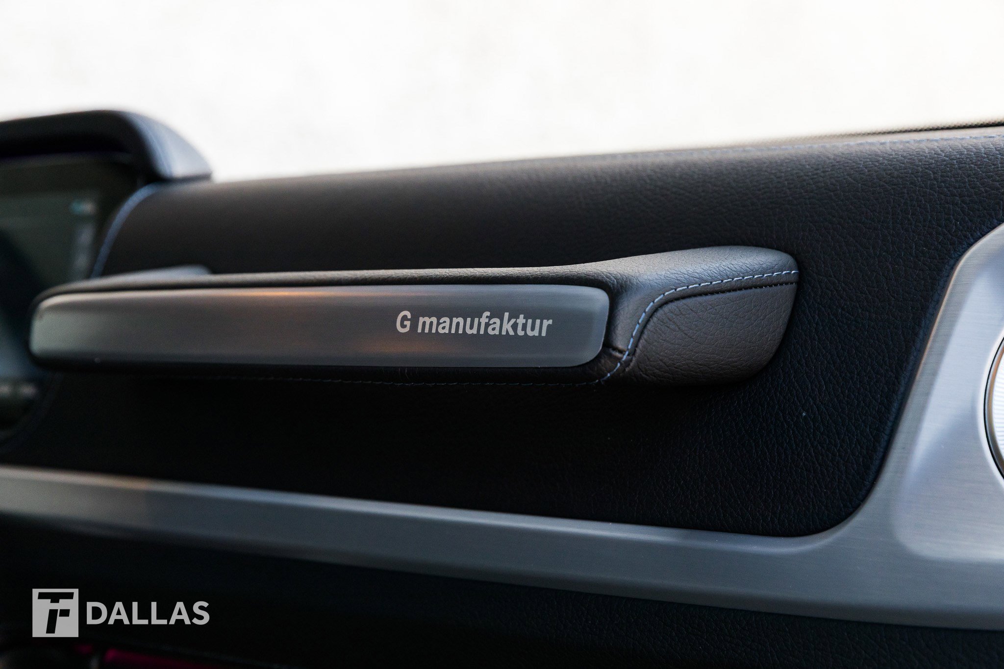 Used 2022 Mercedes-Benz G 63 AMG 4MATIC w/ G Manufaktur Interior Package image 38