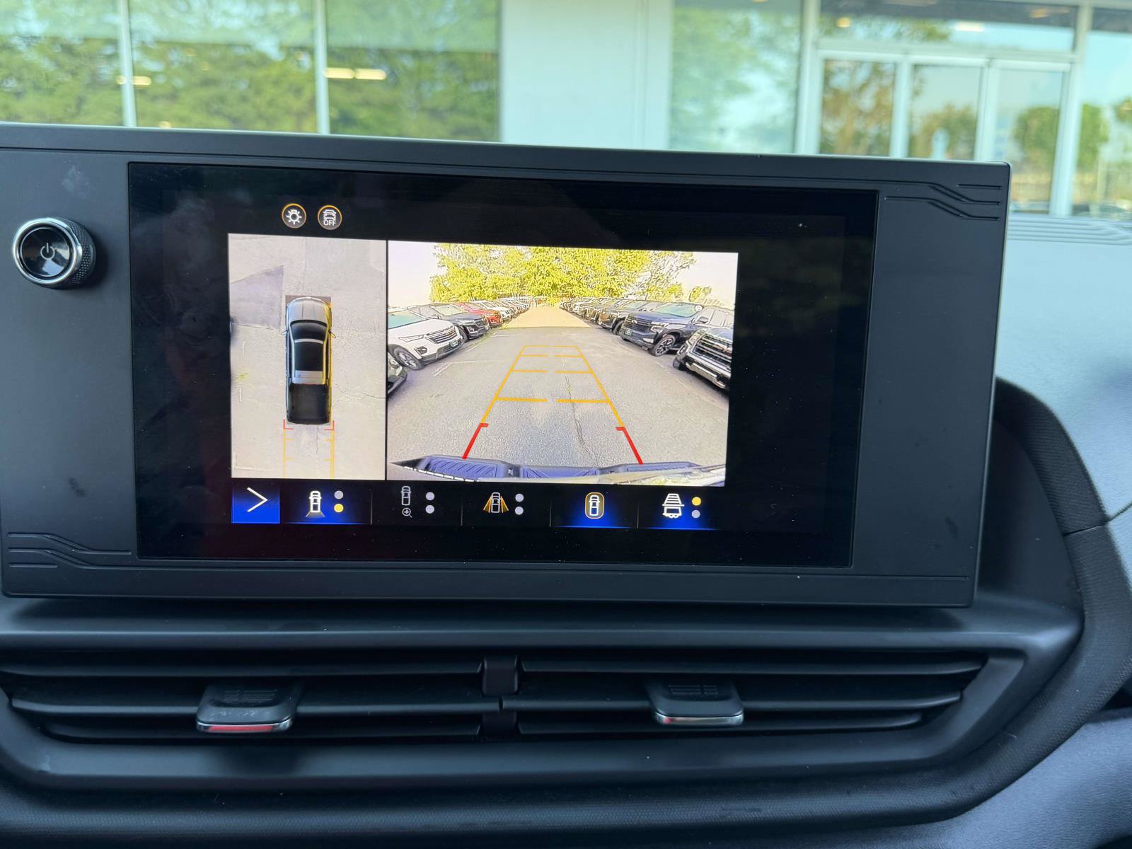 Certified 2024 Chevrolet Silverado EV W/T AWD/4WD image 22