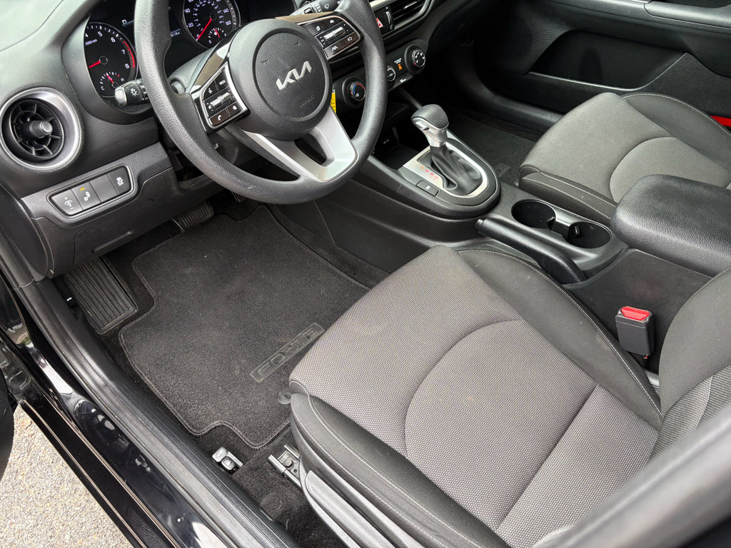 Used 2023 Kia Forte LXS w/ LXS Technology Package FWD image 12