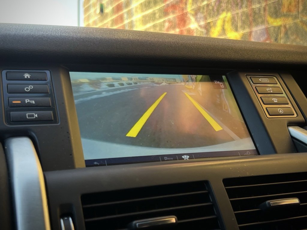 Used 2019 Land Rover Discovery Sport SE image 43