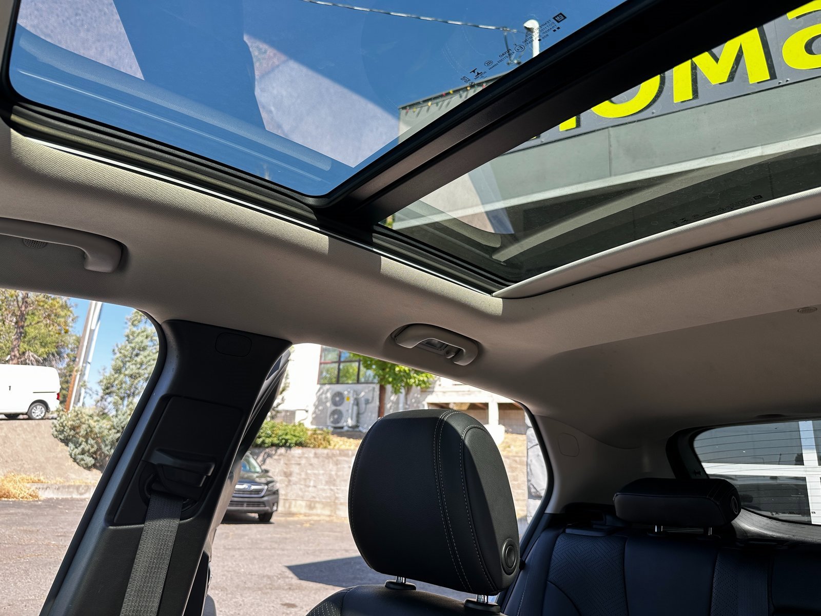 Used 2021 Buick Encore GX Essence w/ Experience Buick Package image 10