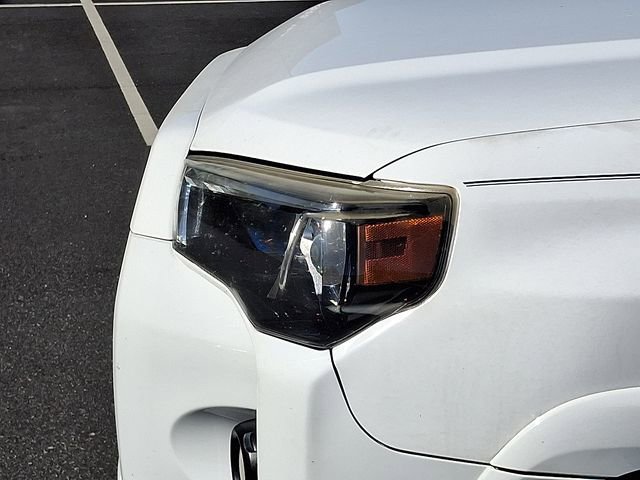 Used 2015 Toyota 4Runner SR5 AWD/4WD image 24
