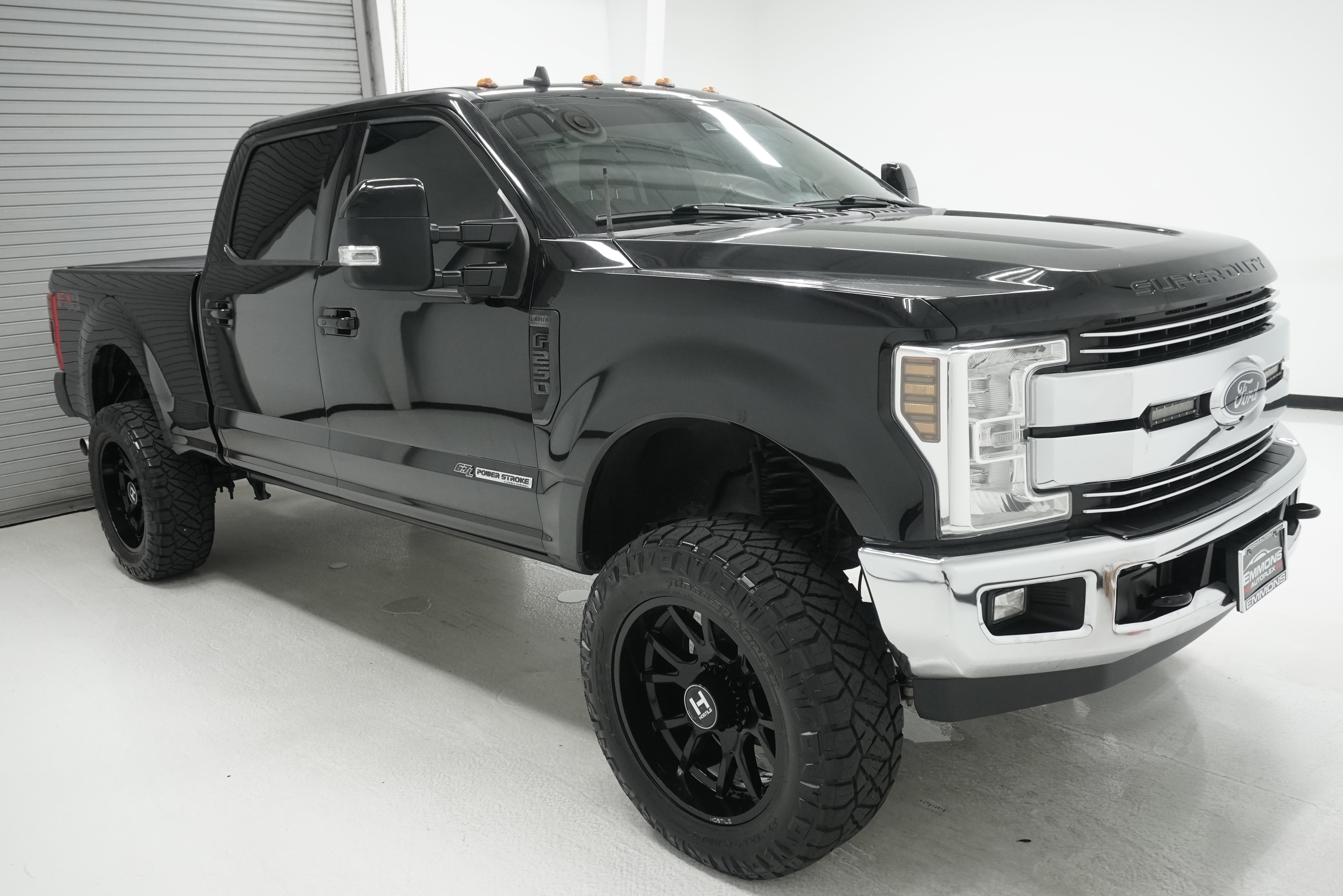 Used 2019 Ford F250 Lariat w/ Lariat Ultimate Package AWD/4WD image 2