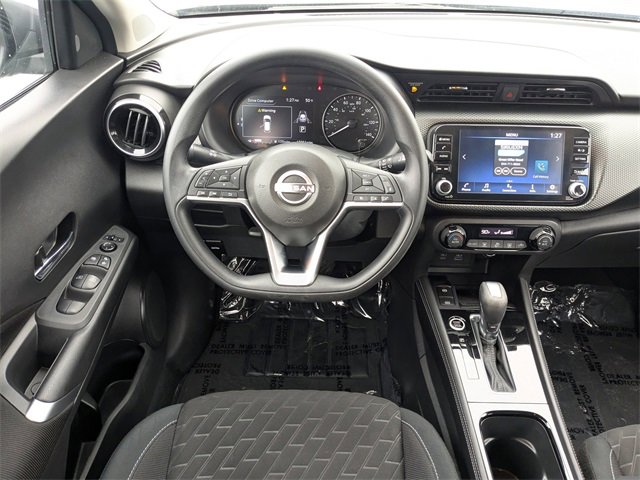 Used 2022 Nissan Kicks SV image 16