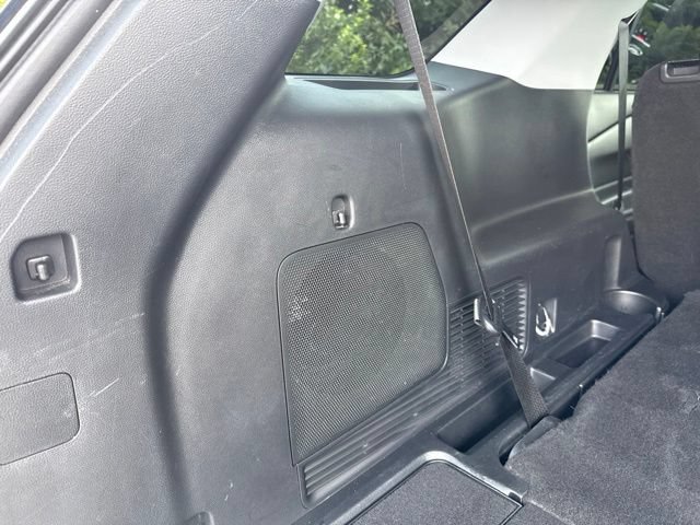 Used 2023 Ford Explorer XLT w/ Equipment Group 202A AWD/4WD image 46