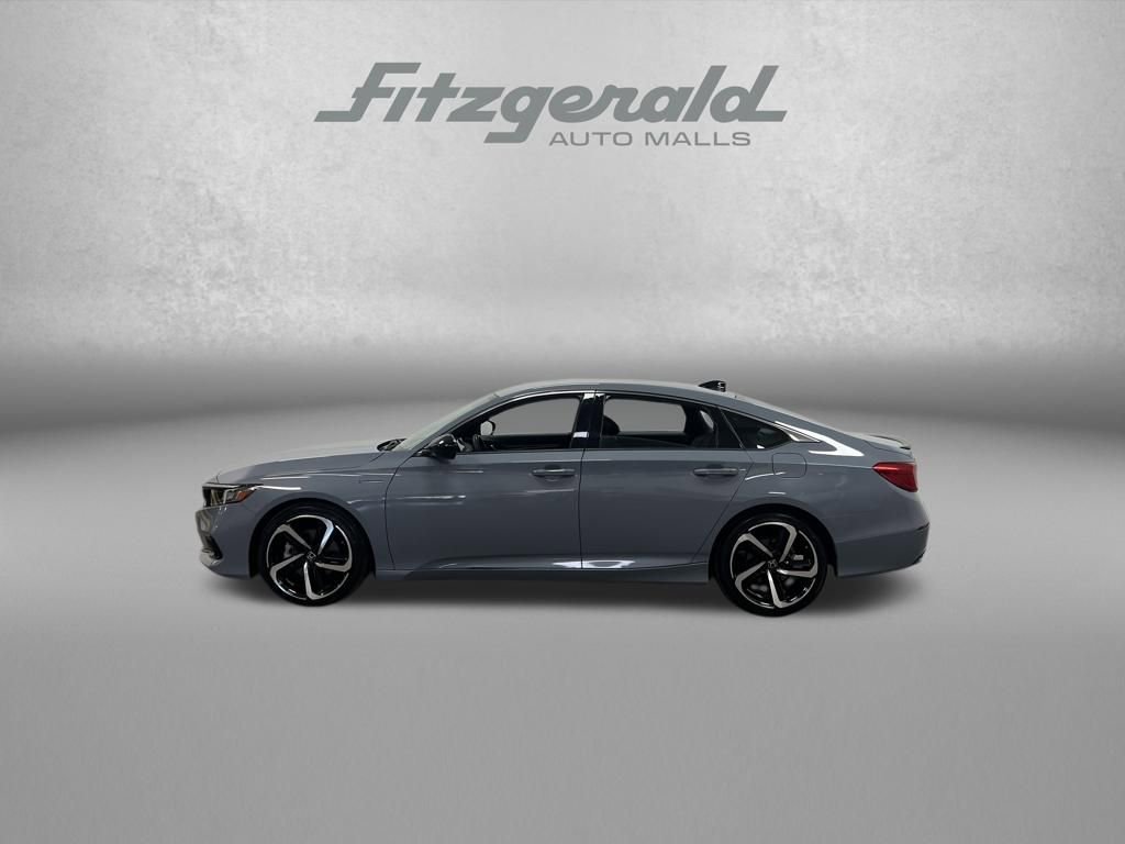 Used 2022 Honda Accord Sport image 2