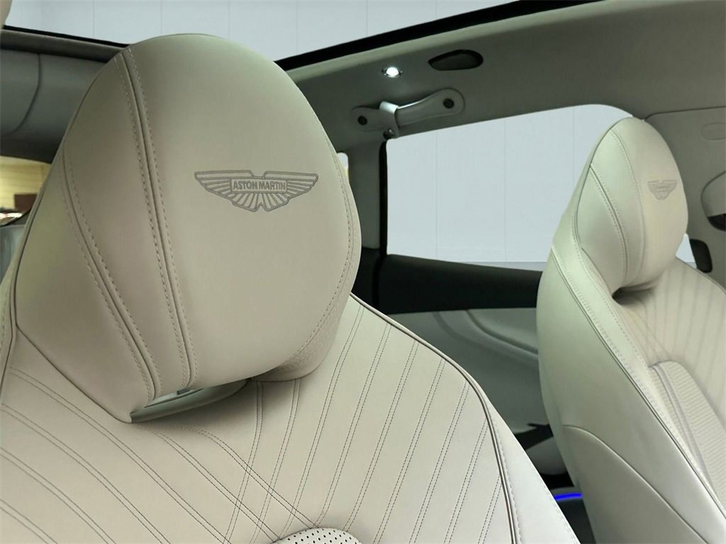 New 2025 Aston Martin DBX 707 image 38
