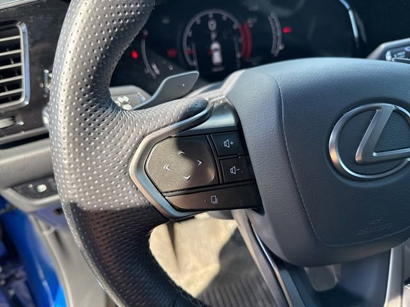 Used 2023 Lexus NX 350 F Sport image 14