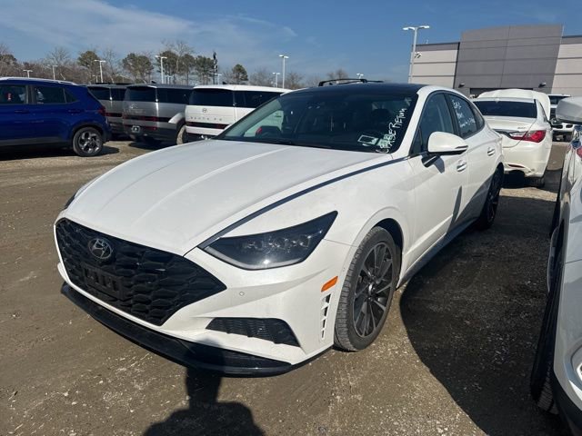 Used 2023 Hyundai Sonata Limited w/ Preferred Accessory Package image 5