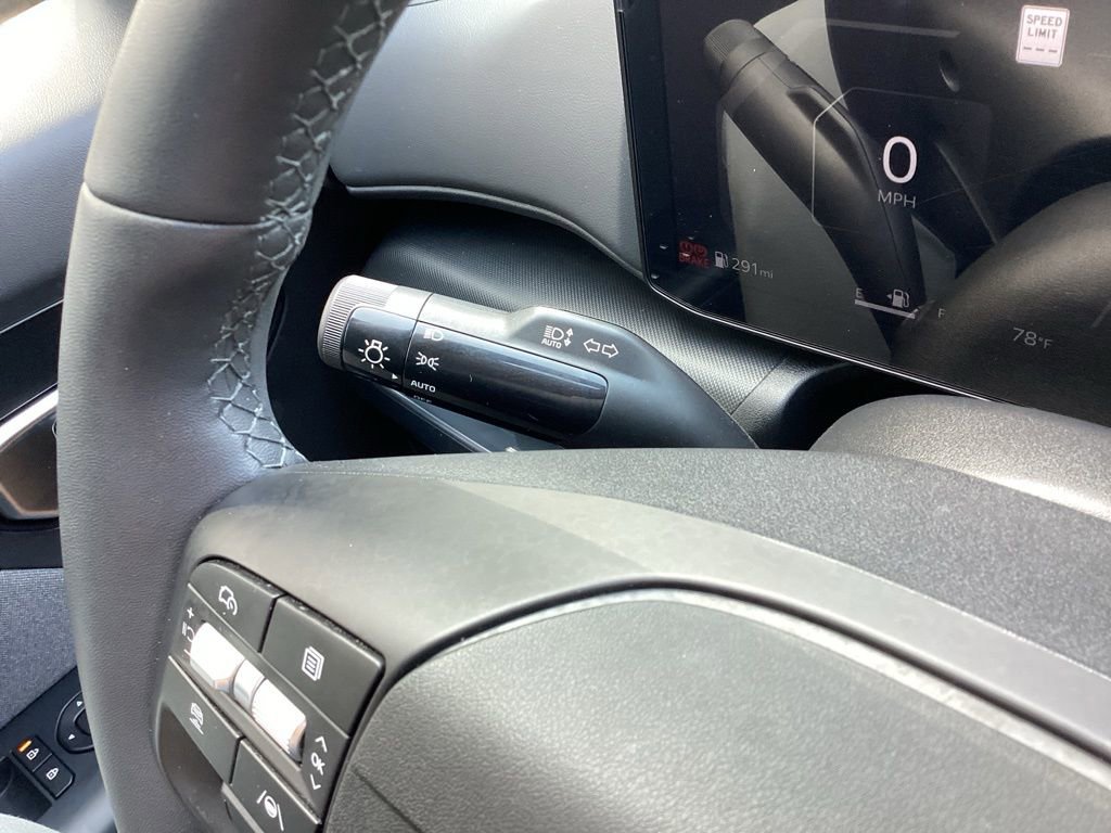 Used 2025 Kia K4 EX image 42