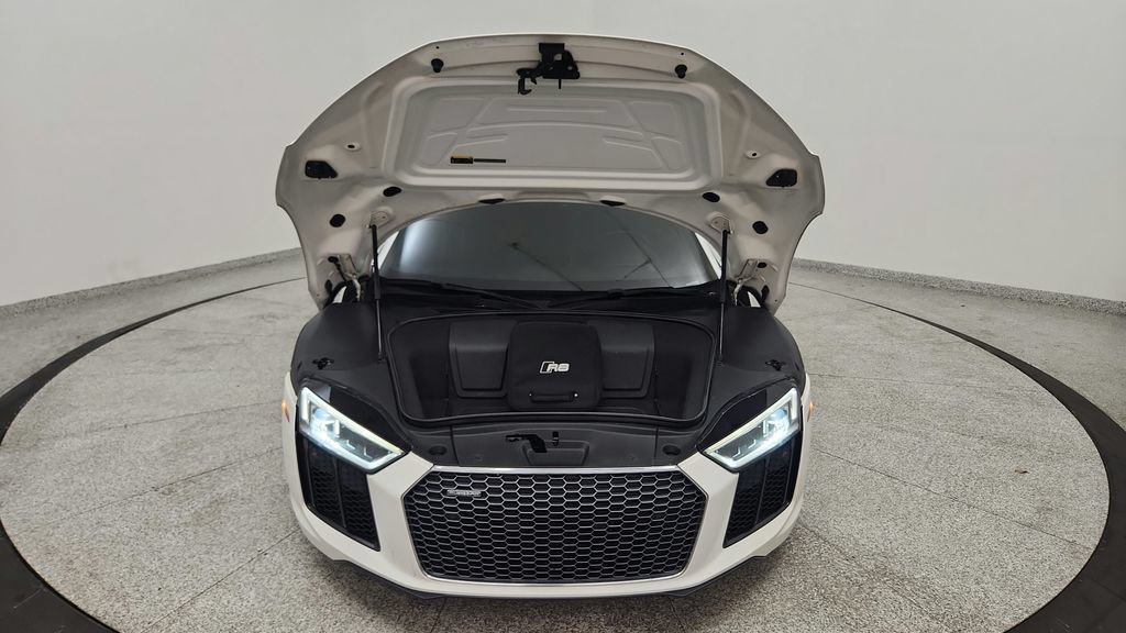 Used 2017 Audi R8 V10 AWD/4WD image 15