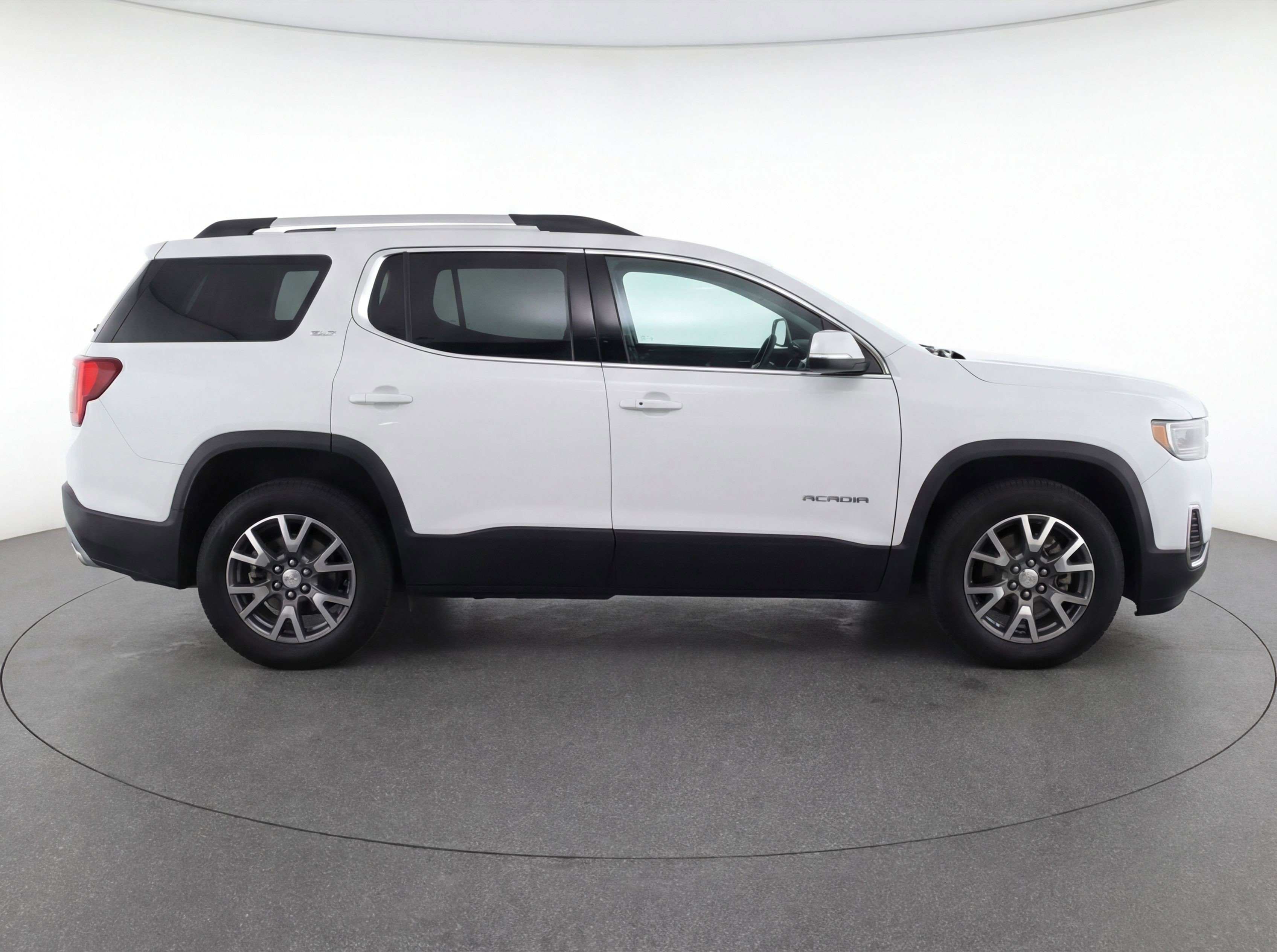 Used 2023 GMC Acadia SLT image 11
