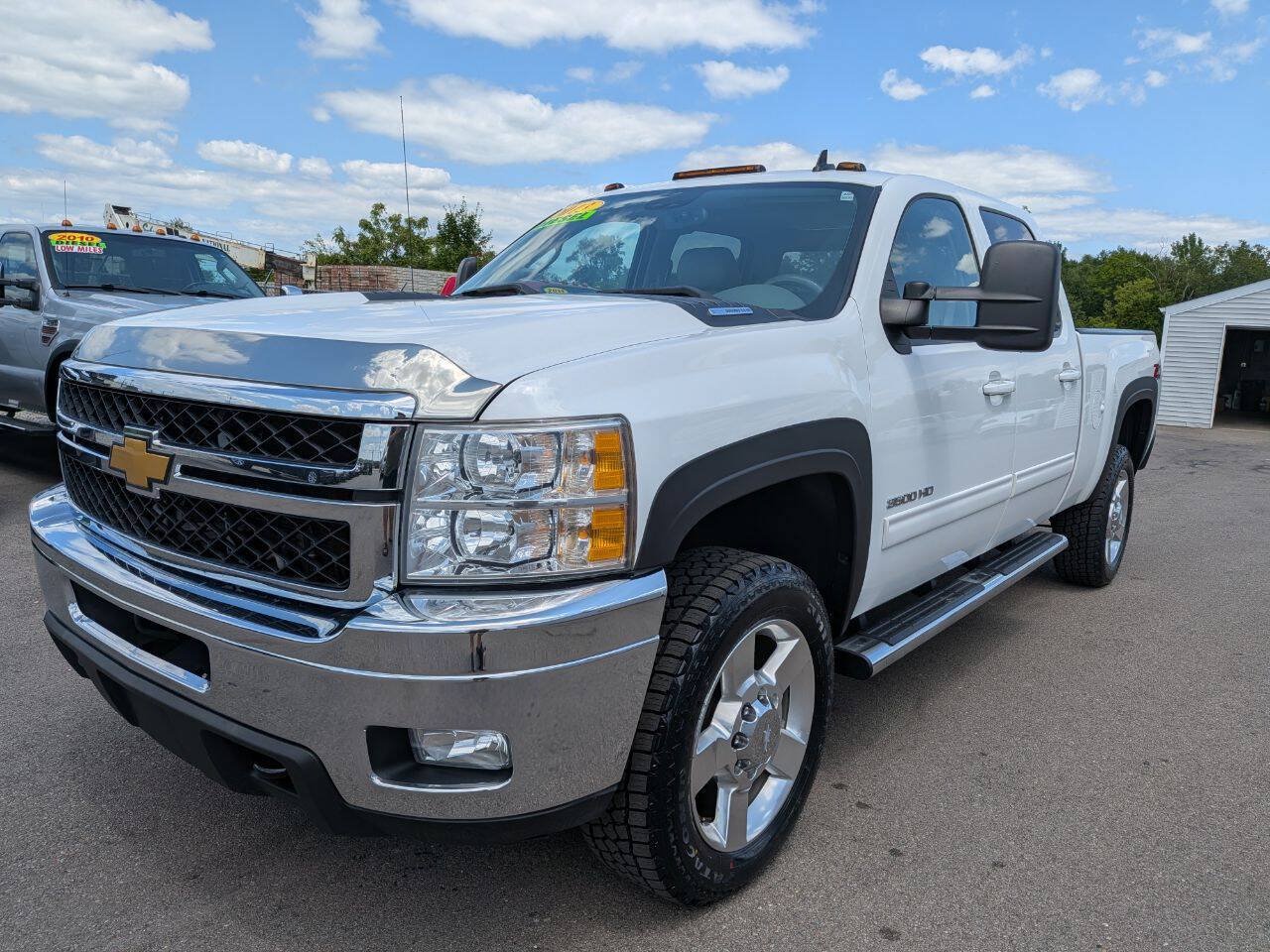 Used 2013 Chevrolet Silverado 3500 LTZ w/ LTZ Plus Package AWD/4WD image 2