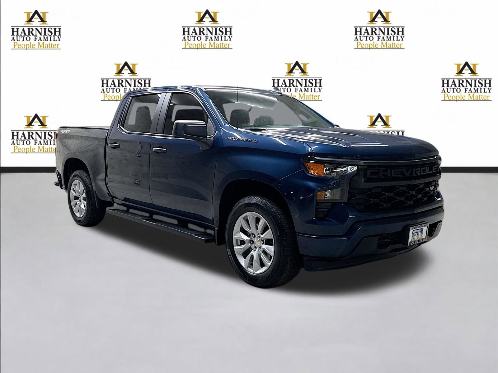 Used 2023 Chevrolet Silverado 1500 Custom AWD/4WD image 3