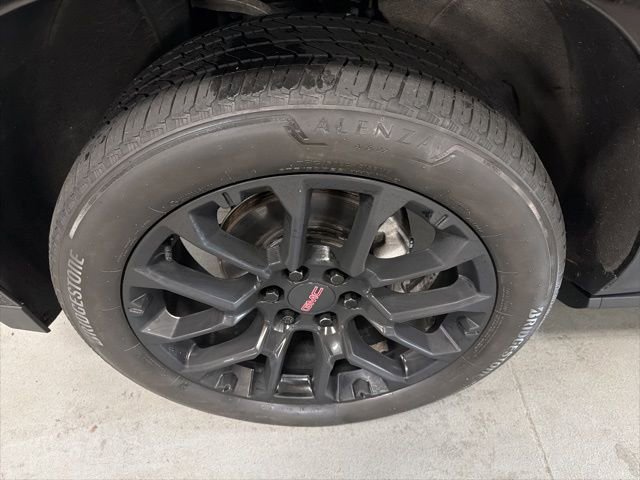 Used 2022 GMC Yukon Denali w/ Advanced Technology Package image 10