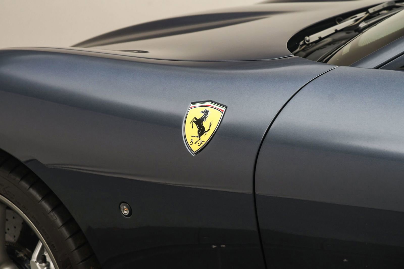 Certified 2022 Ferrari Roma image 38