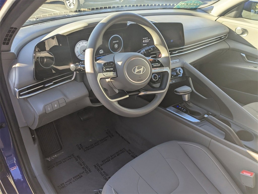 Used 2024 Hyundai Elantra SEL image 13