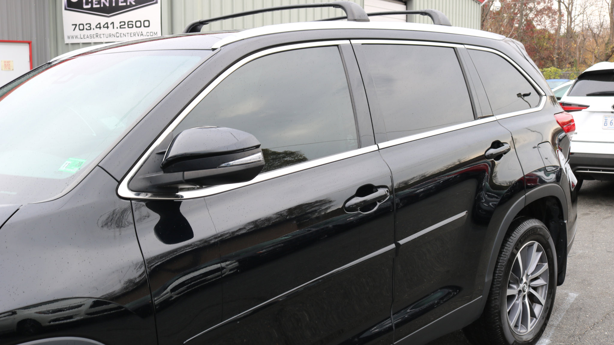 Used 2019 Toyota Highlander XLE image 5