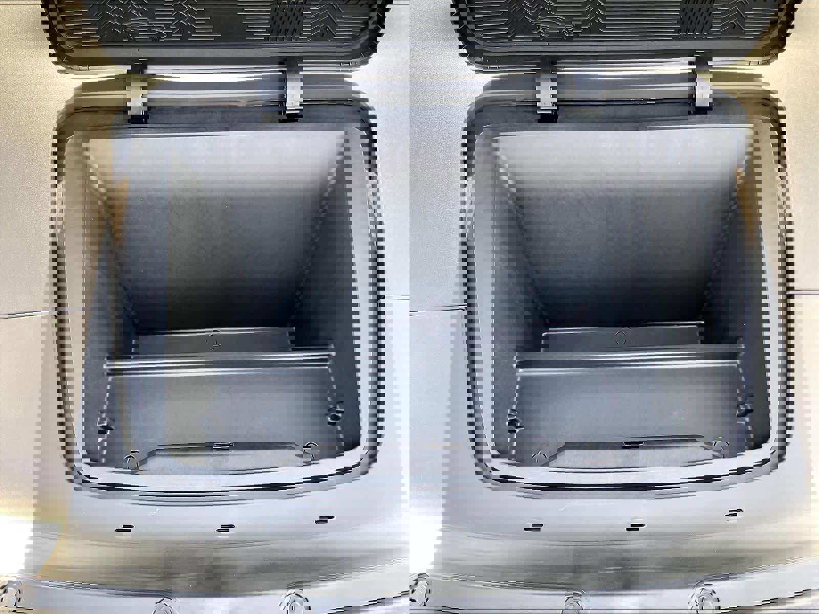 New 2026 Volvo EX30 Plus w/ Protection Package Premier image 32