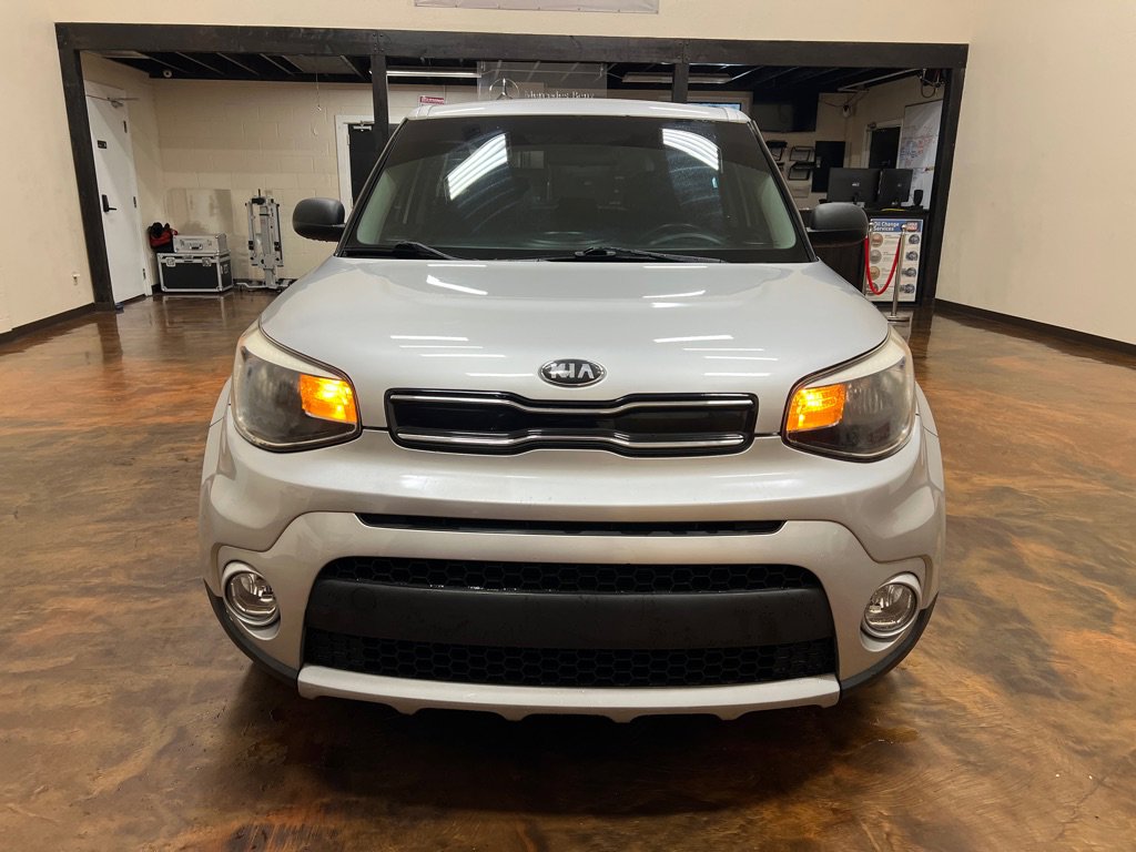 Used 2019 Kia Soul + FWD image 4