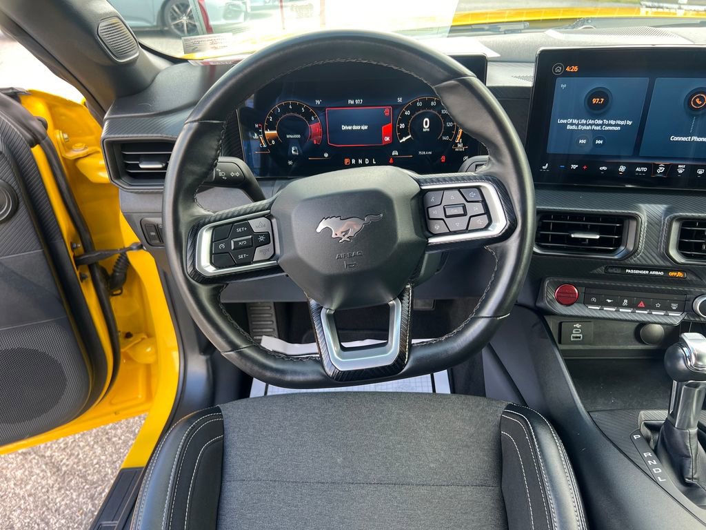 Used 2024 Ford Mustang Convertible image 14