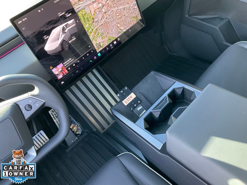 Used 2024 Tesla Cybertruck AWD Crew Cab image 45