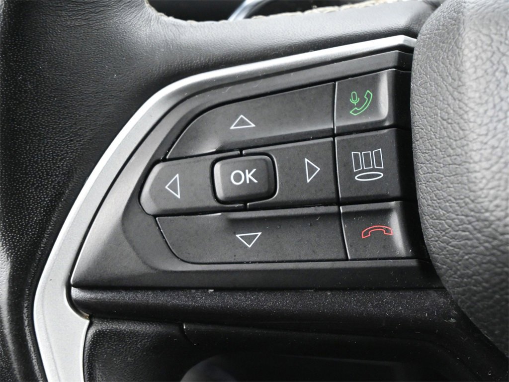 Used 2022 Jeep Grand Cherokee Altitude image 6