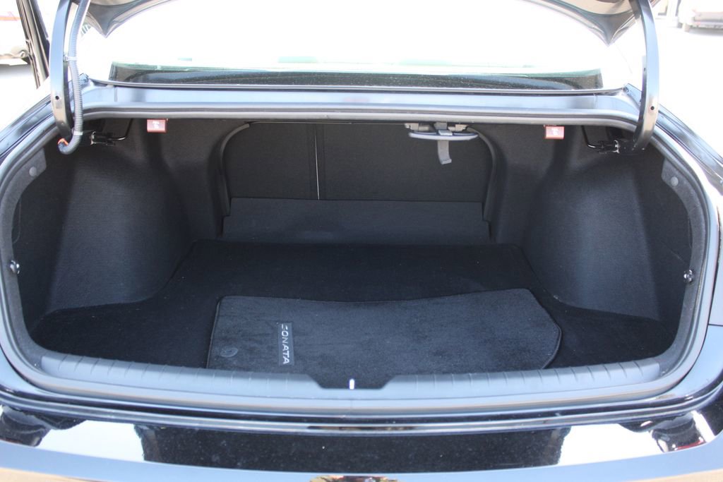 Used 2023 Hyundai Sonata SEL w/ Cargo Package image 10