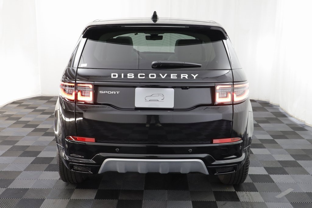 New 2025 Land Rover Discovery Sport S image 17