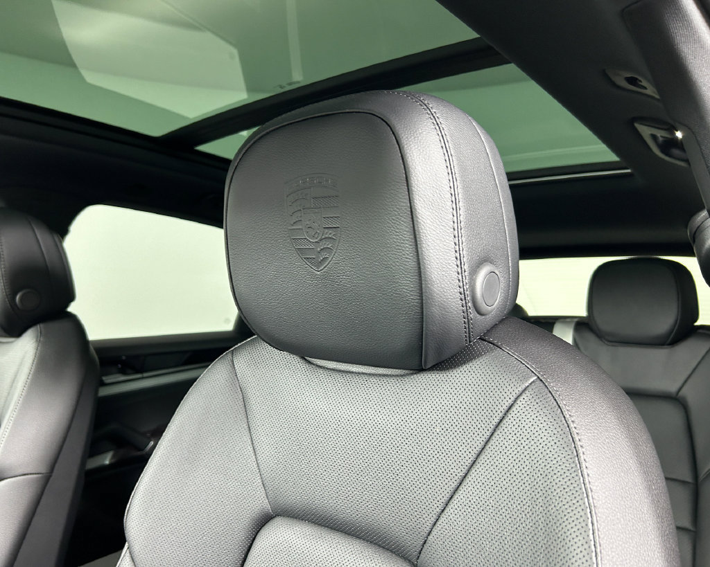 New 2026 Porsche Cayenne AWD/4WD image 16