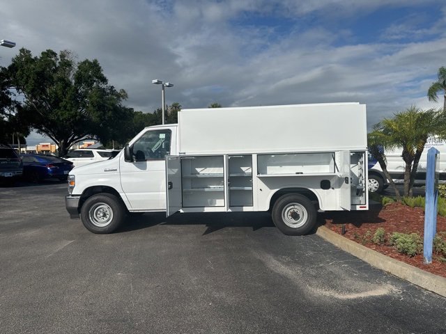 New 2026 Ford E-350 and Econoline 350 Super Duty w/ Power Equipment Group image 3