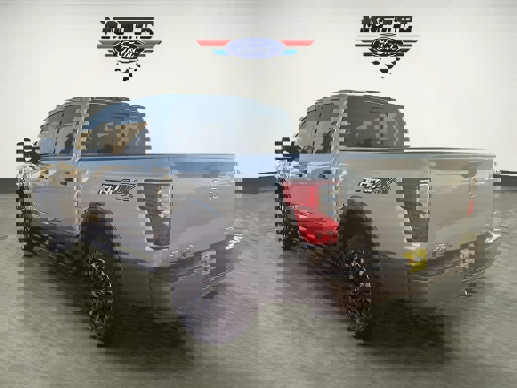 Used 2019 Nissan Titan PRO-4X w/ Pro-4x Convenience Package image 7