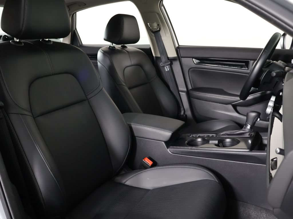 Used 2023 Honda Civic Touring image 32