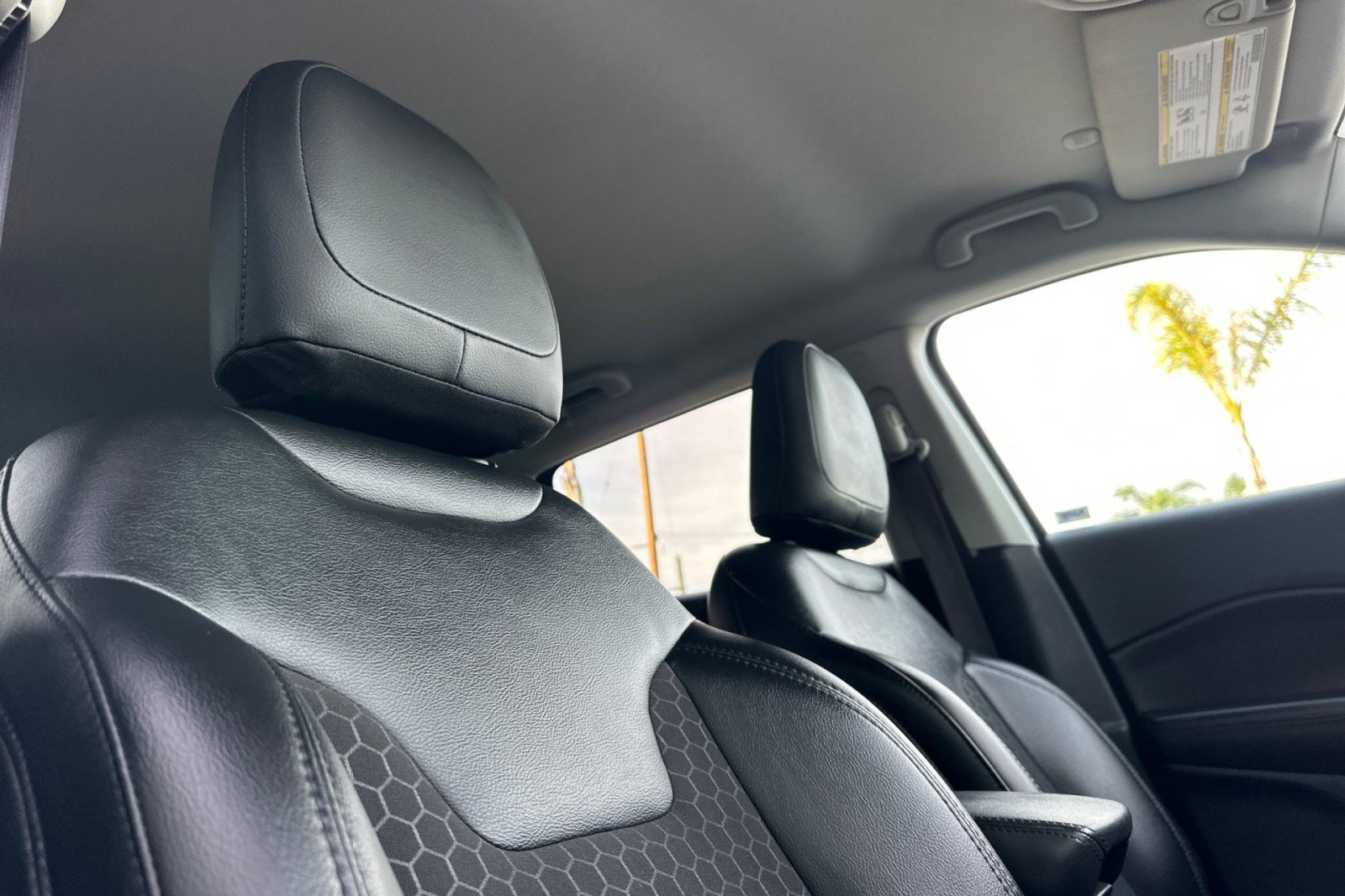 Used 2021 Jeep Compass Latitude image 17