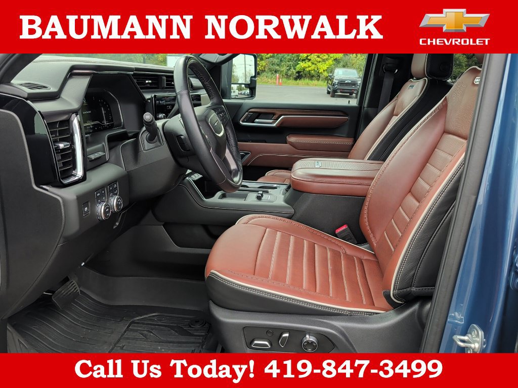 Used 2025 GMC Sierra 2500 Denali Ultimate AWD/4WD image 17