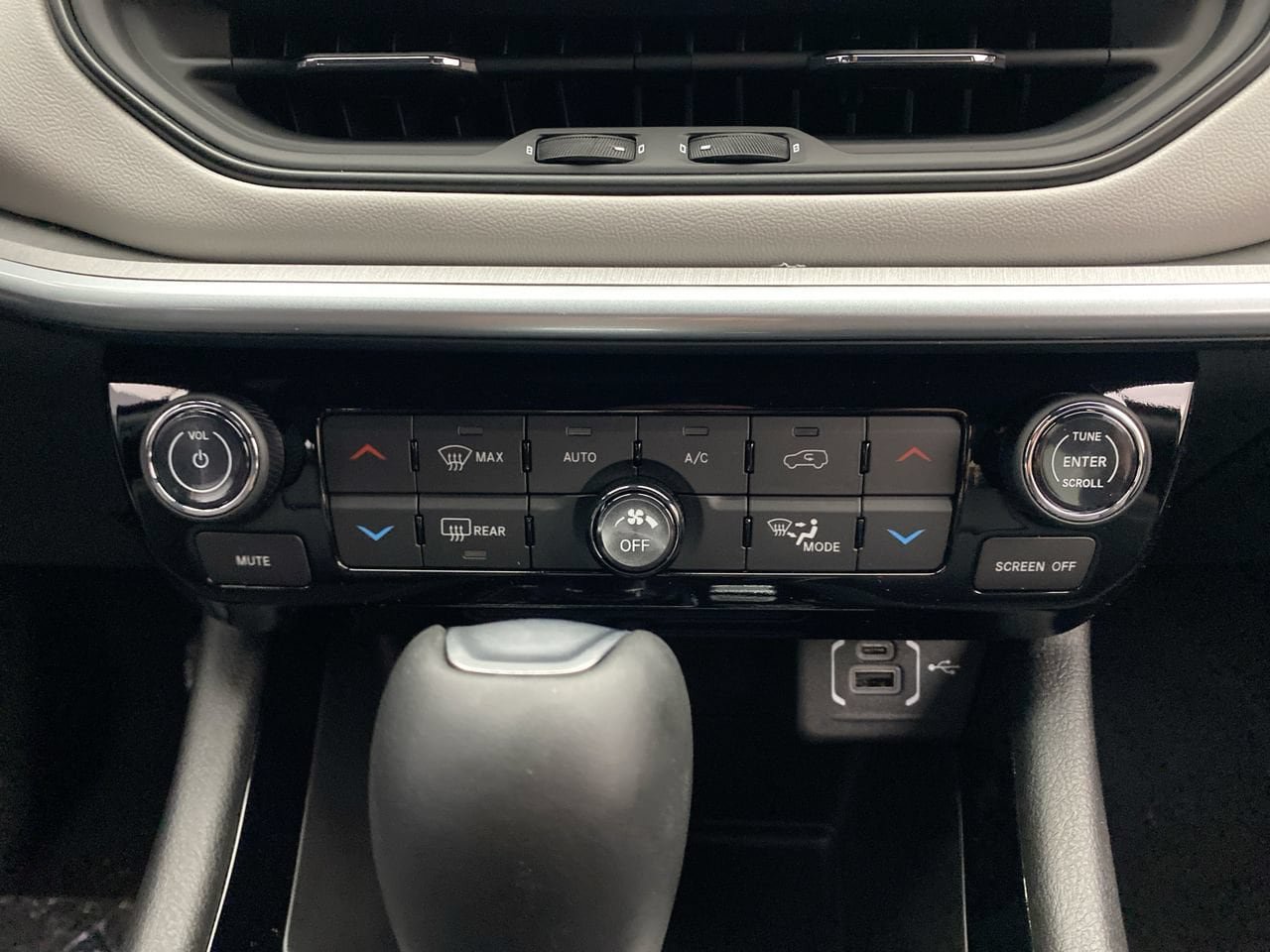 New 2026 Jeep Compass Limited AWD/4WD image 20