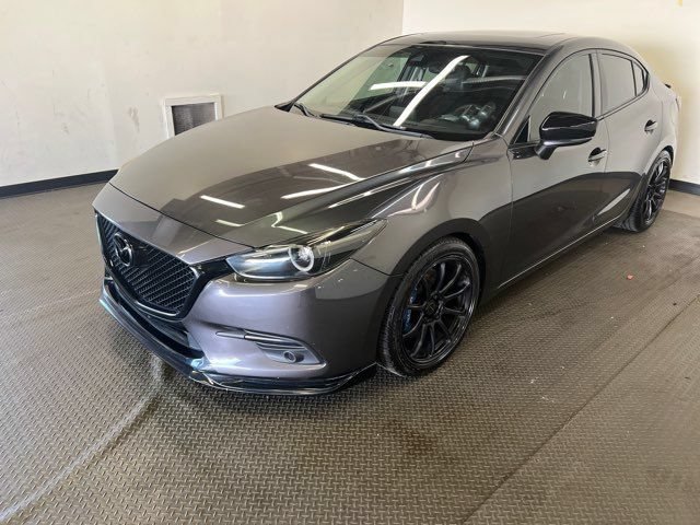 Used 2018 MAZDA MAZDA3 Grand Touring w/ Premium Equipment Package FWD image 3
