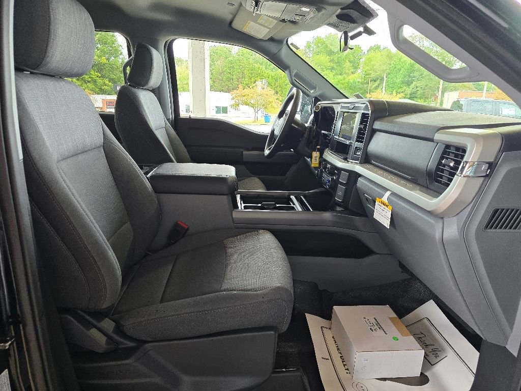 New 2026 Ford F550 4x4 Crew Cab Super Duty image 10
